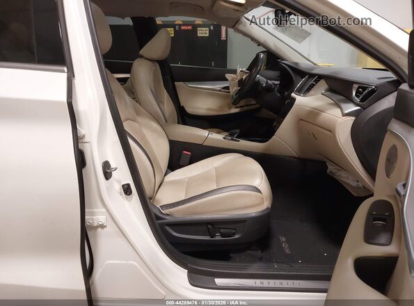 3PCAJ5M14KF145192 2019 INFINITI QX50 Белый Вид салона спереди