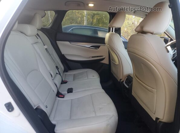 3PCAJ5M36KF135720 2019 INFINITI QX50 Белый Вид задней части салона