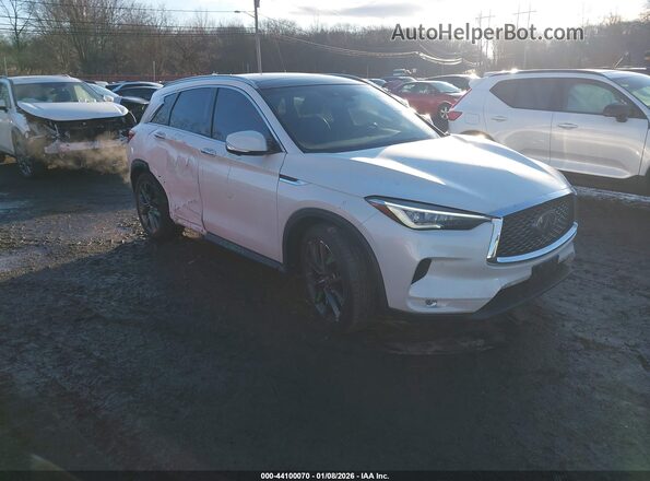 3PCAJ5M39KF117793 2019 INFINITI QX50 Белый Передняя правая четверть