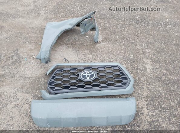 3TMBZ5DN8NM033799 2022 TOYOTA TACOMA Gray Вид панелі приладів