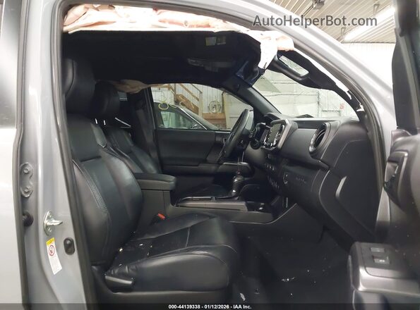 3TMDZ5BN9LM086472 2020 TOYOTA TACOMA 4WD Gray Սալոնի դիմացի տեսք