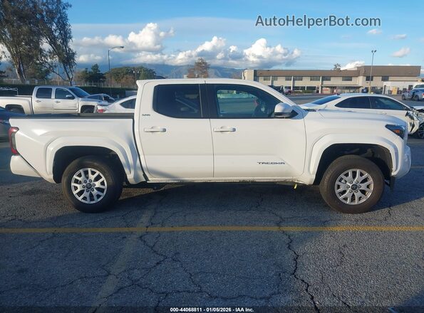 3TMKB5FN7SM036951 2025 TOYOTA TACOMA White Widok wnętrza z tyłu