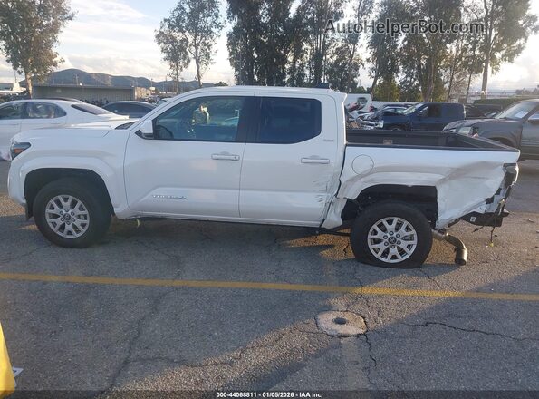 3TMKB5FN7SM036951 2025 TOYOTA TACOMA White Widok wnętrza 360 stopni