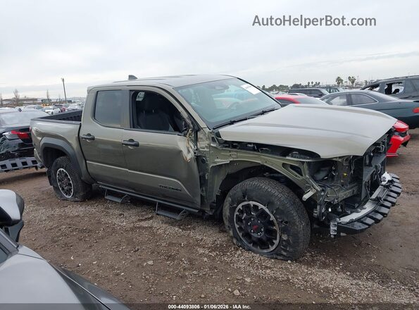 3TMLB5JN1SM160239 2025 TOYOTA TACOMA Champagne Vista interior de 360 grados