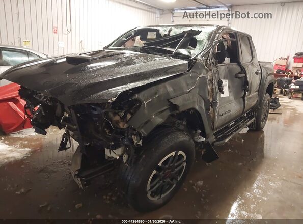 3TMLB5JN5RM034184 2024 TOYOTA TACOMA Black Przód lewy