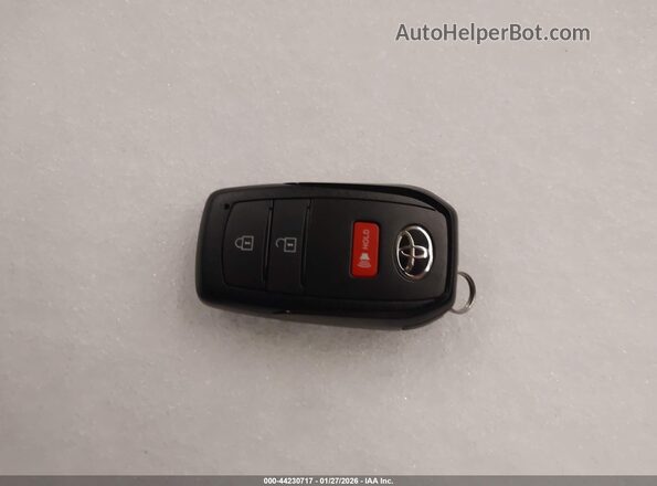 3TMLB5JN8TM217277 2026 TOYOTA TACOMA Белый Вид панели приборов