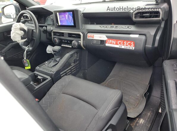 3TYJDAHNXRT005817 2024 TOYOTA TACOMA White Vista del salpicadero