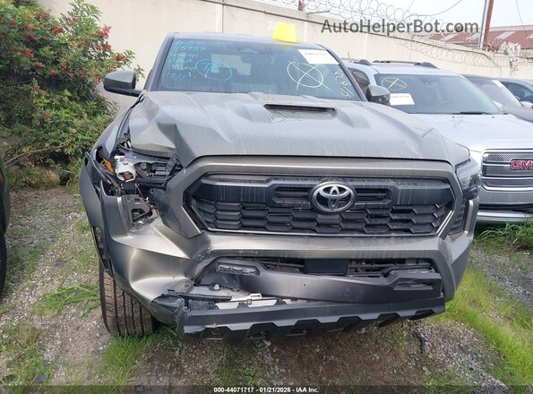 3TYLC5LN1ST018889 2025 TOYOTA TACOMA HYBRID Green Vista interior trasera