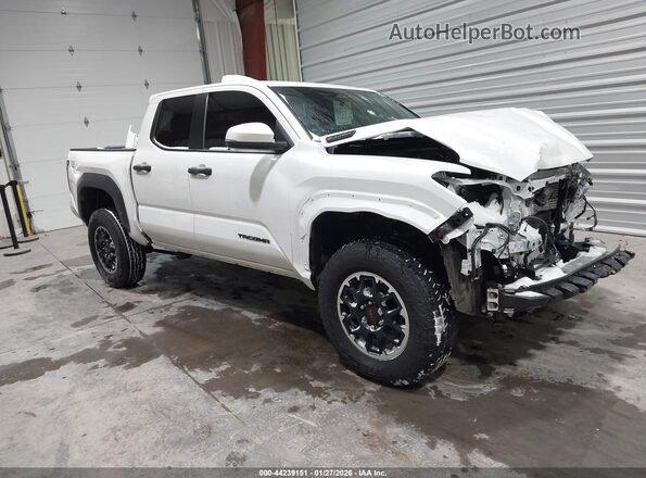 3TYLC5LN1ST028824 2025 TOYOTA TACOMA HYBRID White Delantero derecho