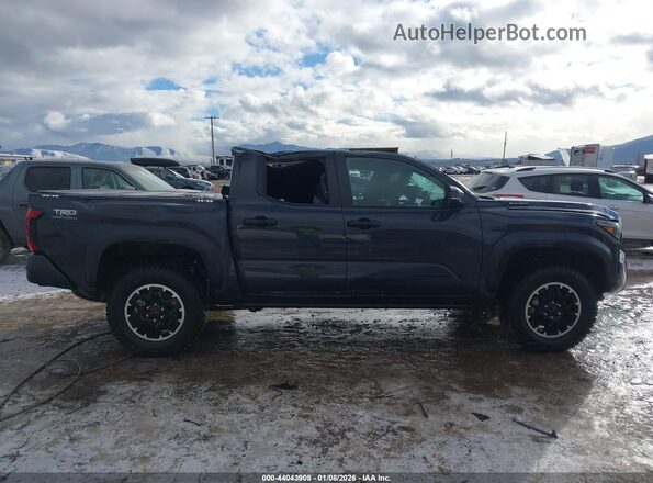3TYLC5LN7RT013710 2024 TOYOTA TACOMA HYBRID Gray 360 interior view