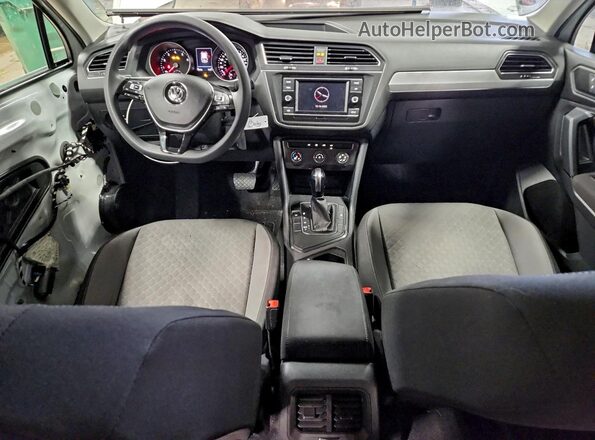 3VV1B7AX8KM087067 2019 VOLKSWAGEN TIGUAN Белый Вид панели приборов