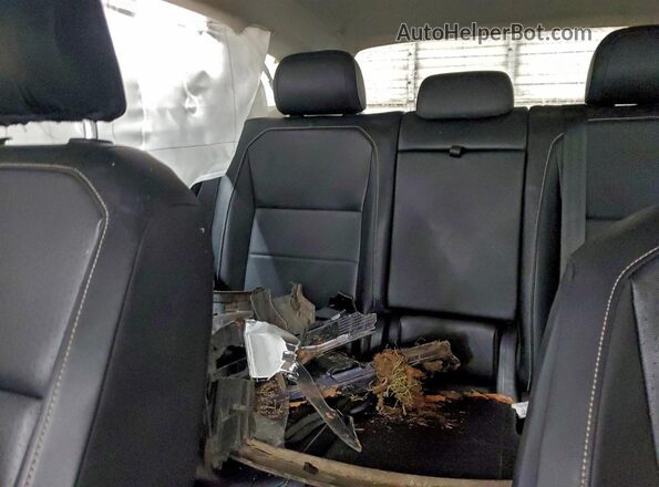 3VV2B7AX5MM035273 2021 VOLKSWAGEN TIGUAN Blue Вид задніх сидінь