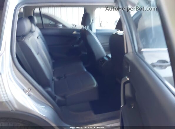 3VV3B7AX6LM102353 2020 VOLKSWAGEN TIGUAN Silver VIN კოდის სტიკერის ხედი