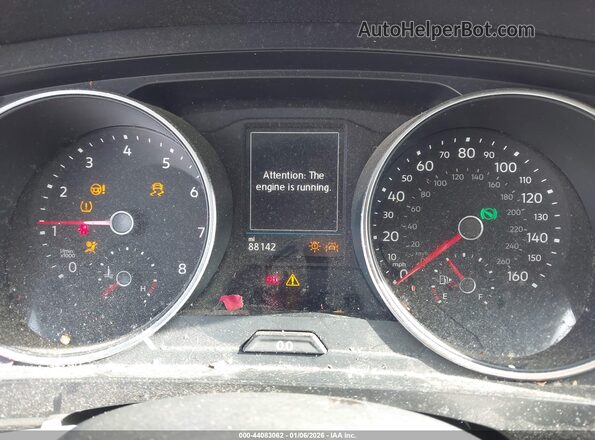 3VV3B7AX9JM065022 2018 VOLKSWAGEN TIGUAN Gray Вид задніх сидінь