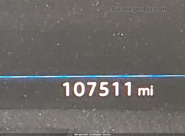 3VV4B7AX7KM060746 2019 VOLKSWAGEN TIGUAN Белый 