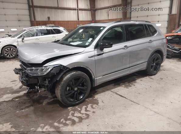 3VV8B7AX9PM130501 2023 VOLKSWAGEN TIGUAN Серый Передняя левая четверть