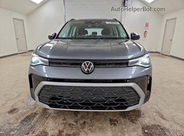 3VV8C7B22SM047338 2025 VOLKSWAGEN TAOS Gray Вид спереду