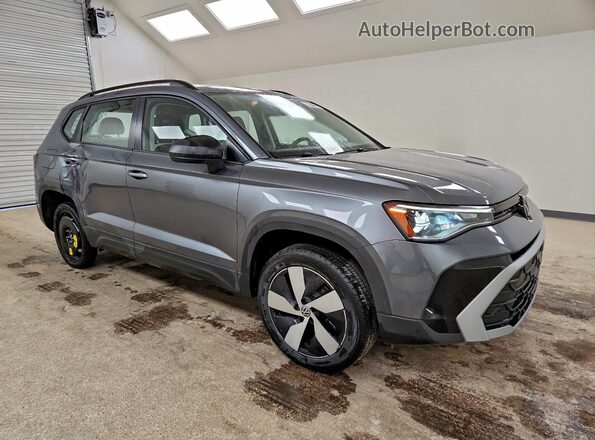 3VV8C7B22SM047338 2025 VOLKSWAGEN TAOS Gray Передня права чверть