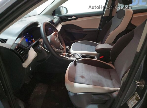 3VV8C7B24SM005835 2025 VOLKSWAGEN TAOS Серый Вид салона спереди