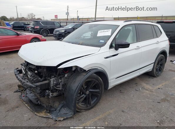 3VVCB7AX7PM072916 2023 VOLKSWAGEN TIGUAN White Առջևի ձախ երեք քառորդ տեսարան
