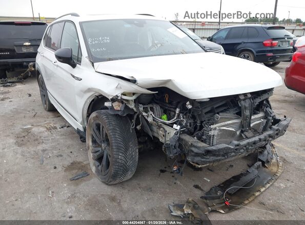 3VVCB7AX7PM072916 2023 VOLKSWAGEN TIGUAN White Դիմացի տեսք