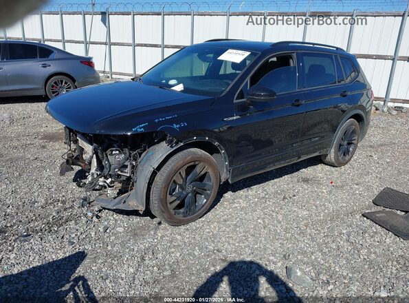 3VVCB7AX8RM231459 2024 VOLKSWAGEN TIGUAN Black Առջևի ձախ երեք քառորդ տեսարան