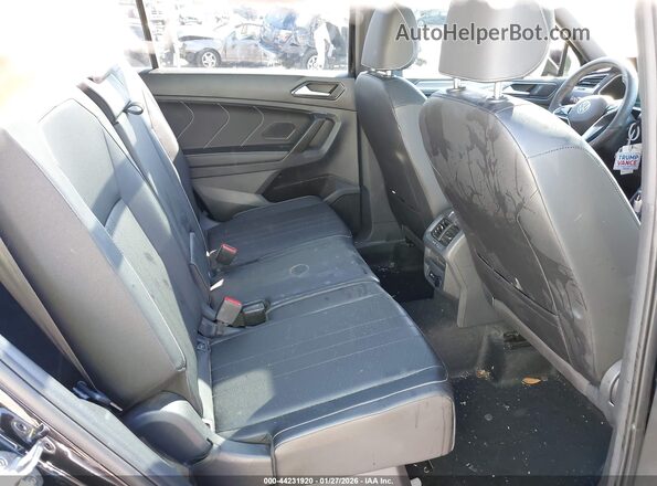 3VVCB7AX8RM231459 2024 VOLKSWAGEN TIGUAN Black VIN կոդի պիտակի տեսք