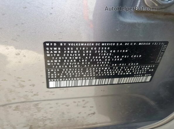 3VVCB7AX9NM059968 2022 VOLKSWAGEN TIGUAN Silver VIN sticker view