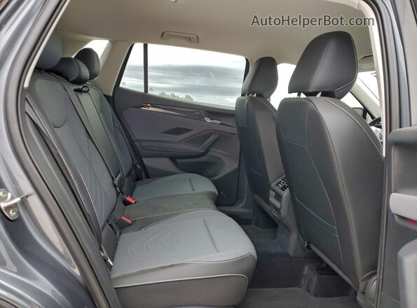 3VVFR7RMXSM024807 2025 VOLKSWAGEN TIGUAN Charcoal Widok wnętrza z tyłu