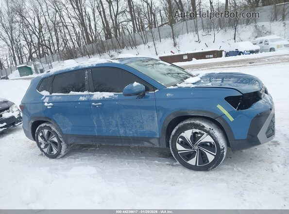 3VVVC7B20SM058499 2025 VOLKSWAGEN TAOS Синий Вид задней части салона