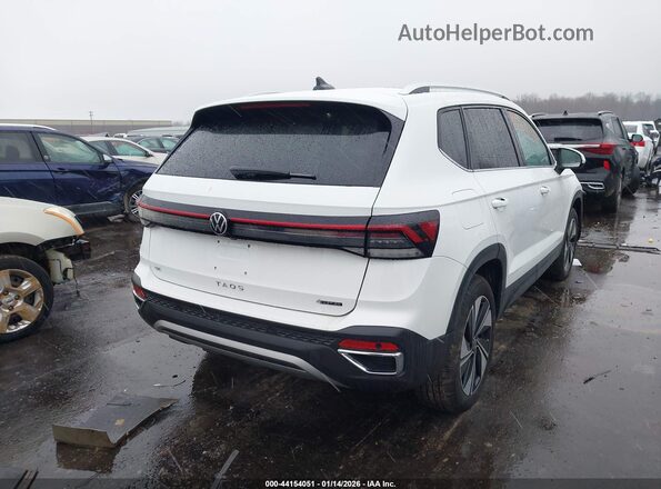 3VVVC7B23SM033497 2025 VOLKSWAGEN TAOS White Задня права чверть