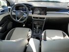2025 Volkswagen Taos Se Белый vin: 3VVVC7B2XSM014851