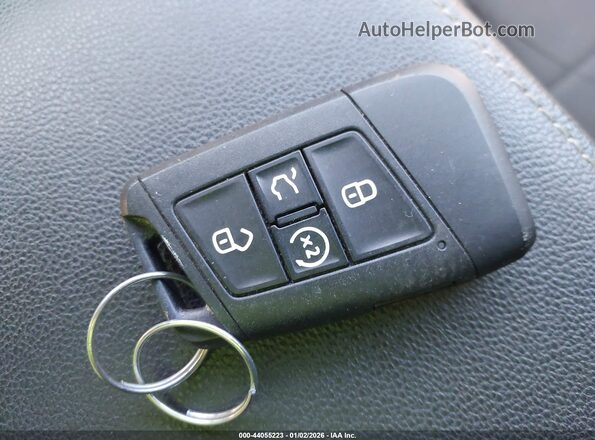 3VVYX7B27NM034643 2022 VOLKSWAGEN TAOS Серебряный Вид панели приборов