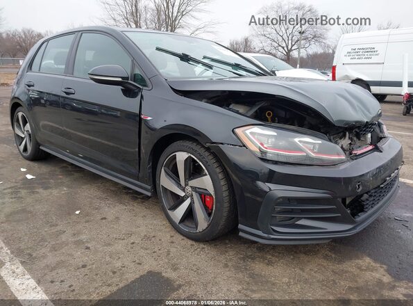 3VW447AU6JM293995 2018 VOLKSWAGEN GOLF Черный Передняя правая четверть