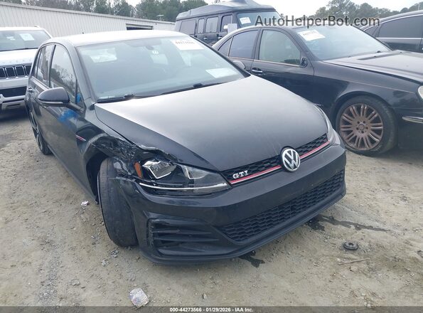 3VW547AU1JM254820 2018 VOLKSWAGEN GOLF Черный Передняя правая четверть