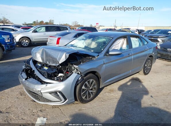 3VW5W7BU7TM001691 2026 VOLKSWAGEN JETTA Серебряный Передняя левая четверть