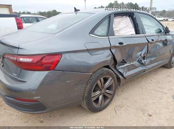 3VW7M7BU7NM010702 2022 VOLKSWAGEN JETTA Серый Вид спереди