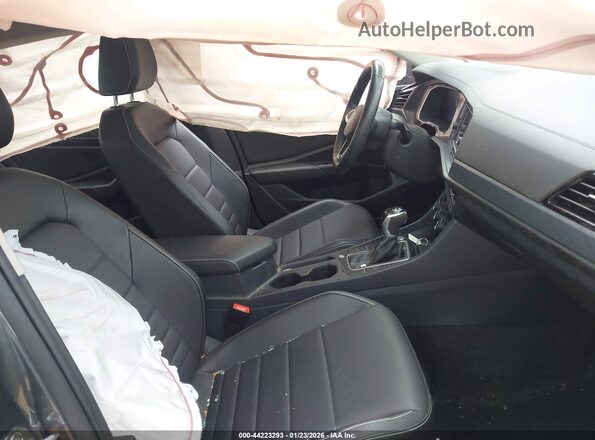 3VW7M7BU7NM010702 2022 VOLKSWAGEN JETTA Серый Вид салона спереди