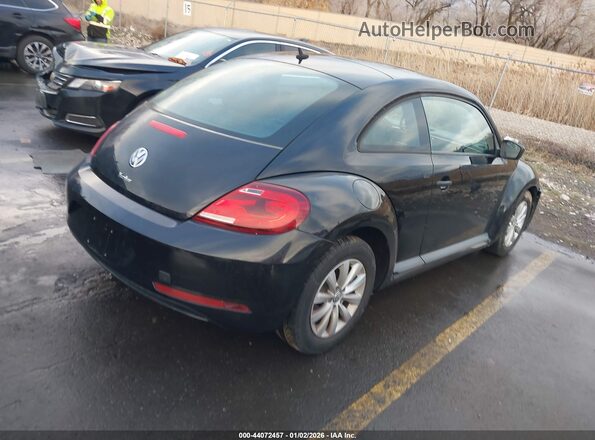 3VWF17AT9HM621137 2017 VOLKSWAGEN BEETLE Черный Задняя правая четверть