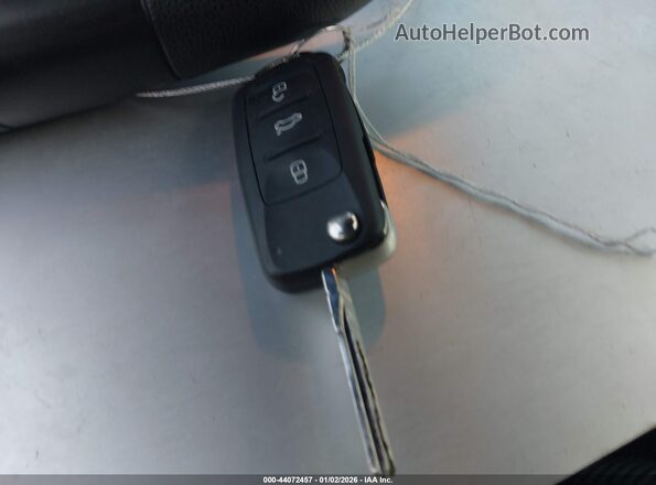 3VWF17AT9HM621137 2017 VOLKSWAGEN BEETLE Черный Вид панели приборов