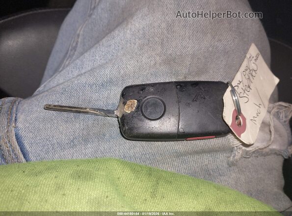 3VWF17ATXHM610003 2017 VOLKSWAGEN BEETLE Синий Вид панели приборов