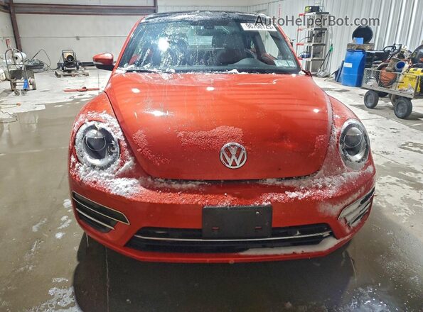 3VWJ17AT8HM623262 2017 VOLKSWAGEN BEETLE Orange Вид спереду
