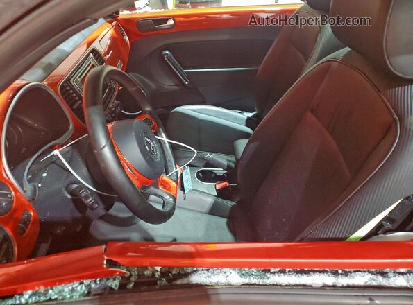 3VWJ17AT8HM623262 2017 VOLKSWAGEN BEETLE Orange Вид салону спереду