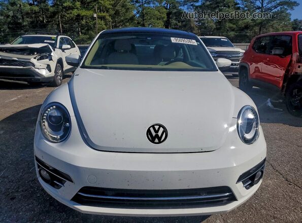3VWJD7AT1JM714435 2018 VOLKSWAGEN BEETLE White Widok z przodu