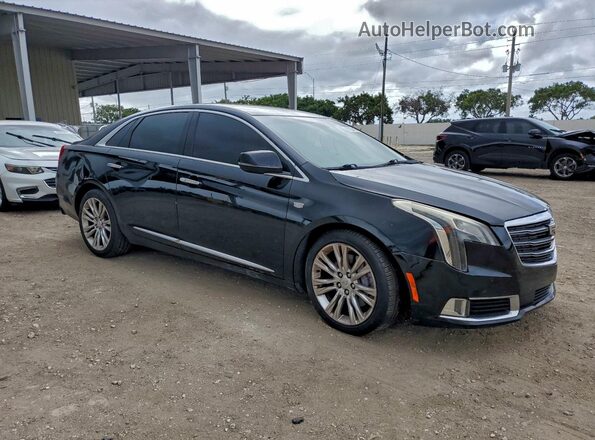 2G61M5S35J9135109 2018 CADILLAC XTS Black Widok z przodu
