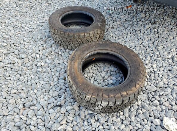 3TMCZ5AN1LM292611 2020 TOYOTA LE Белый Вид наклейки с VIN-кодом