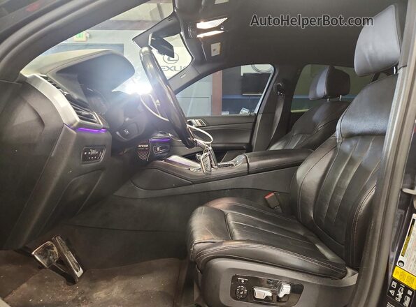 5UXCY8C06L9B21326 2020 BMW X6 Серый Вид панели приборов