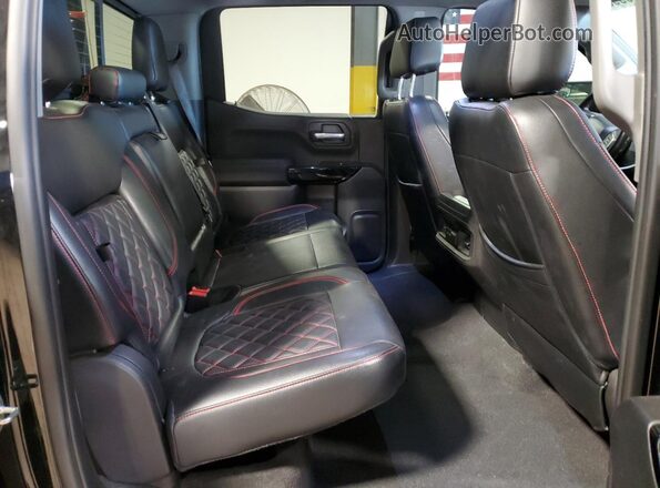 1GCUYEELXMZ186240 2021 CHEVROLET ALL MODELS Черный Вид задней части салона