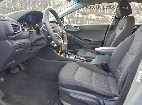 KMHC65LC1HU032292 2017 HYUNDAI IONIQ Серебряный Вид панели приборов