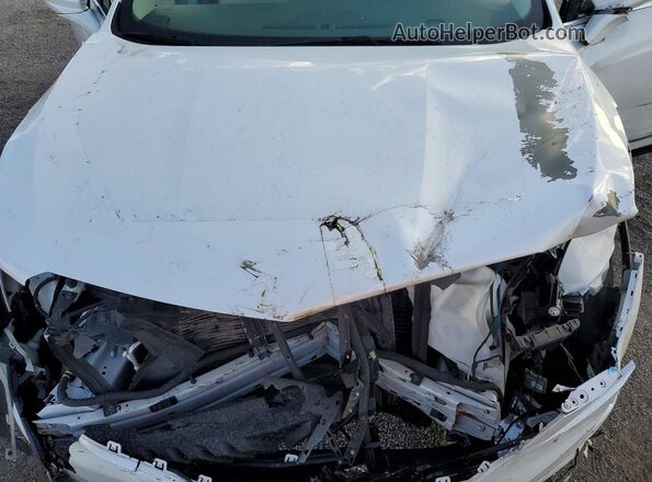 1GYKNCRS8JZ182473 2018 CADILLAC XT5 Белый Вид подкапотного пространства